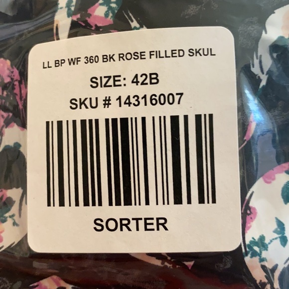 NWT TORRID DAY OF THE DEAD  Skull Wirefree 360 Smoothing Bra☠️💜💀🩷 - Picture 10 of 10